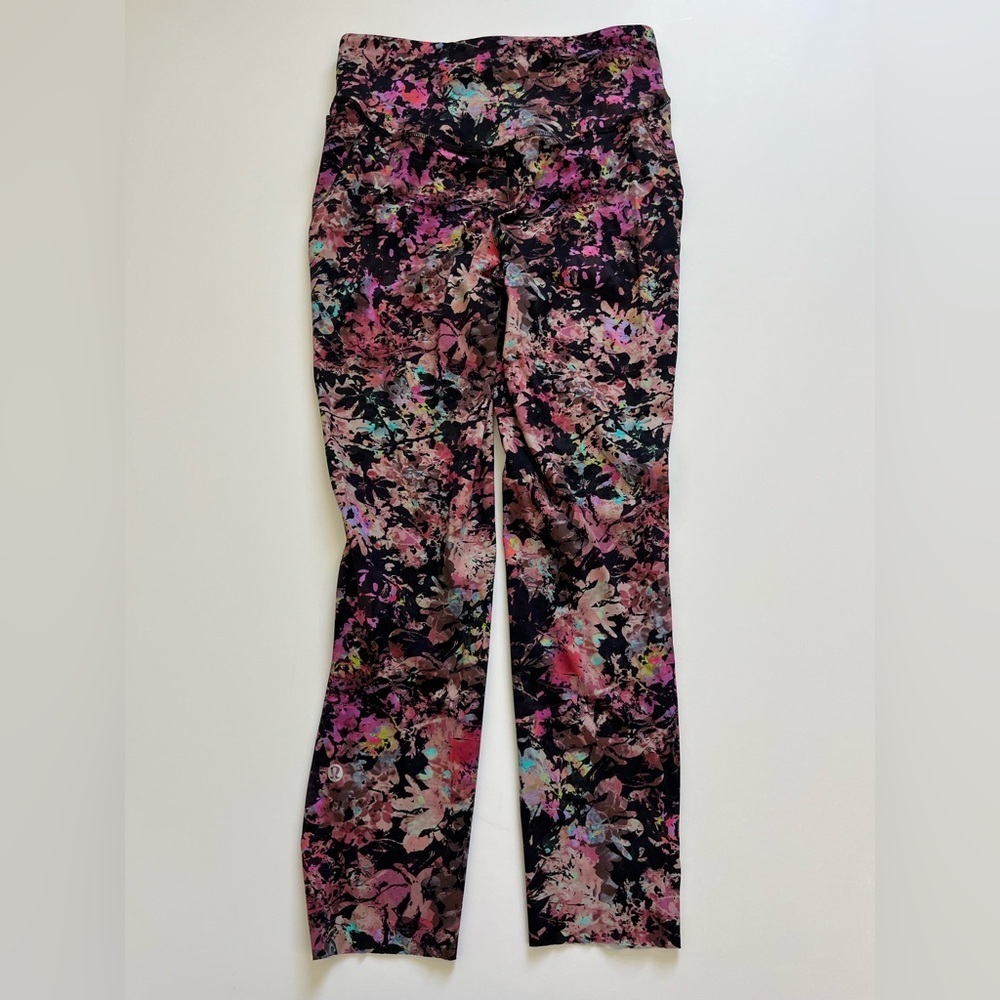 Lululemon Base Pace HR 23” Tights Multi Floral Size 6 - Picture 2 of 9